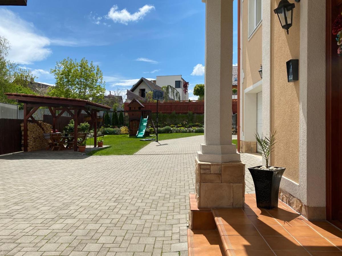 Villa Butterfly Nová Lesná Eksteriør billede